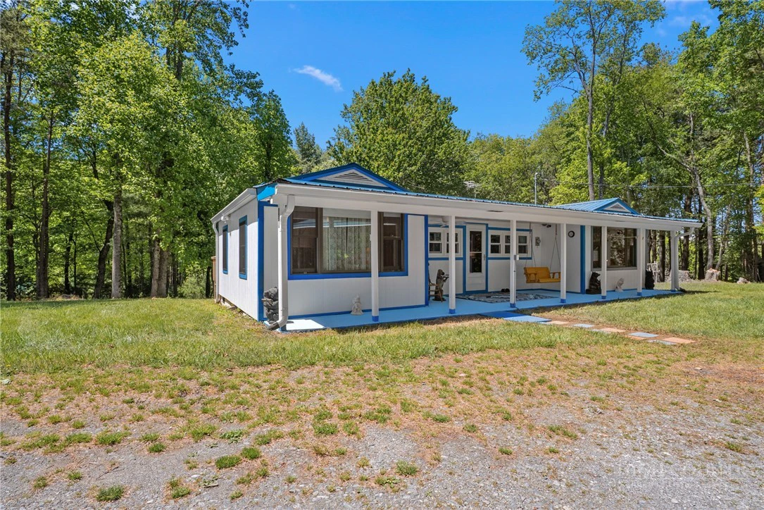 Image number 3 for the current listing