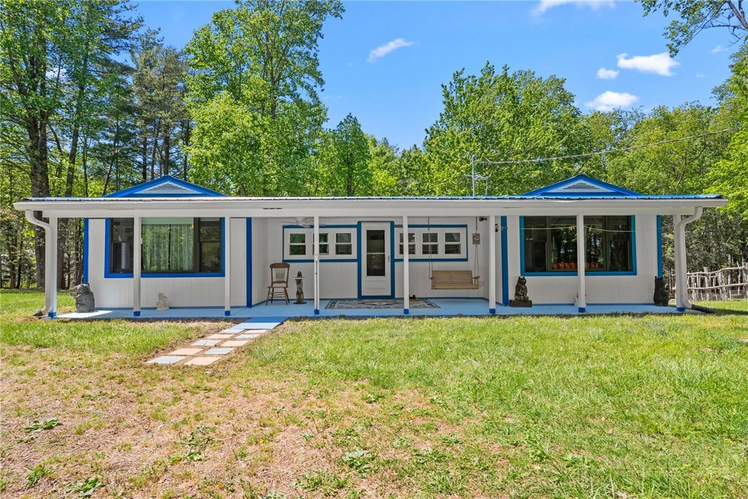 Image number 2 for the current listing