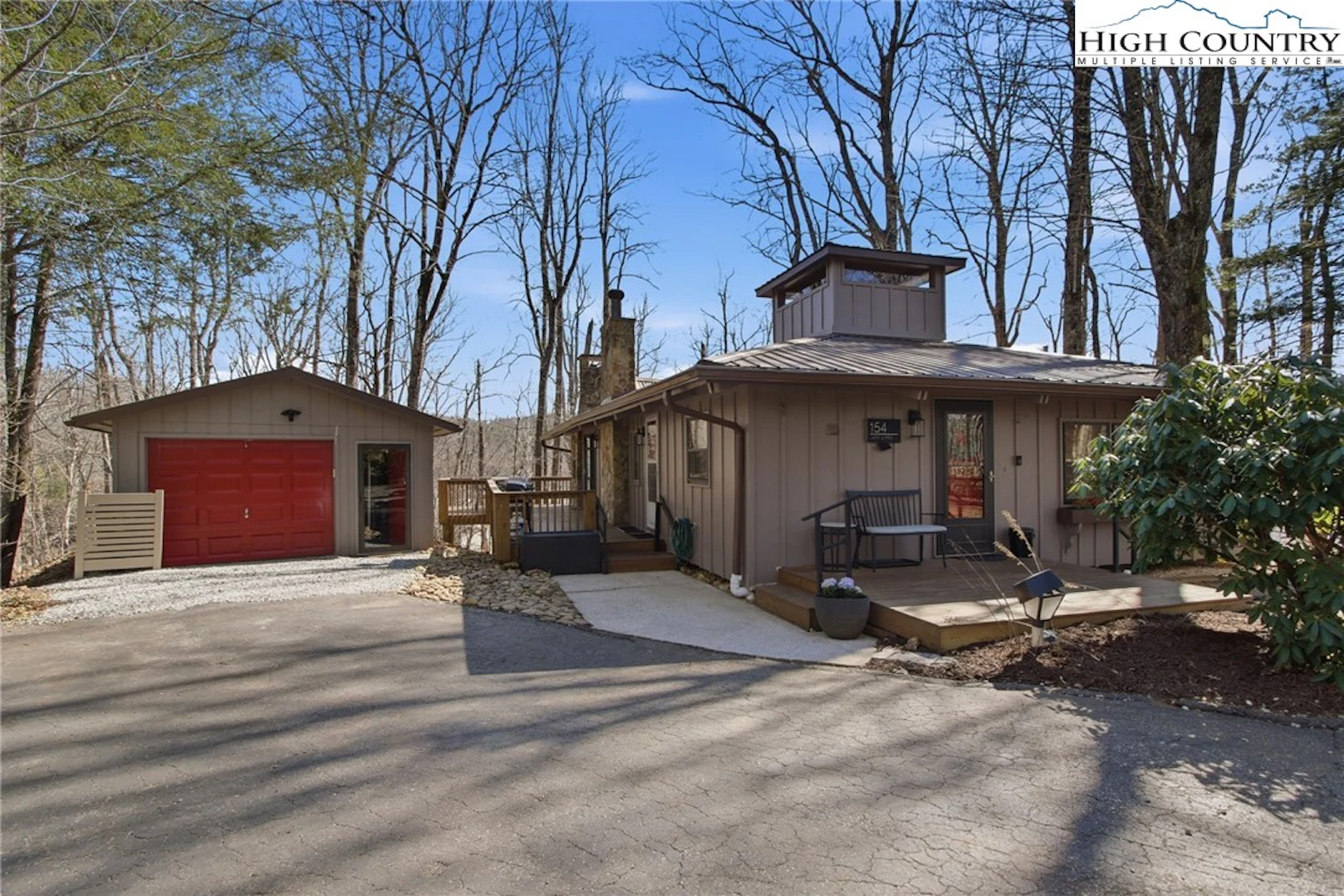 Image number 1 for the current listing
