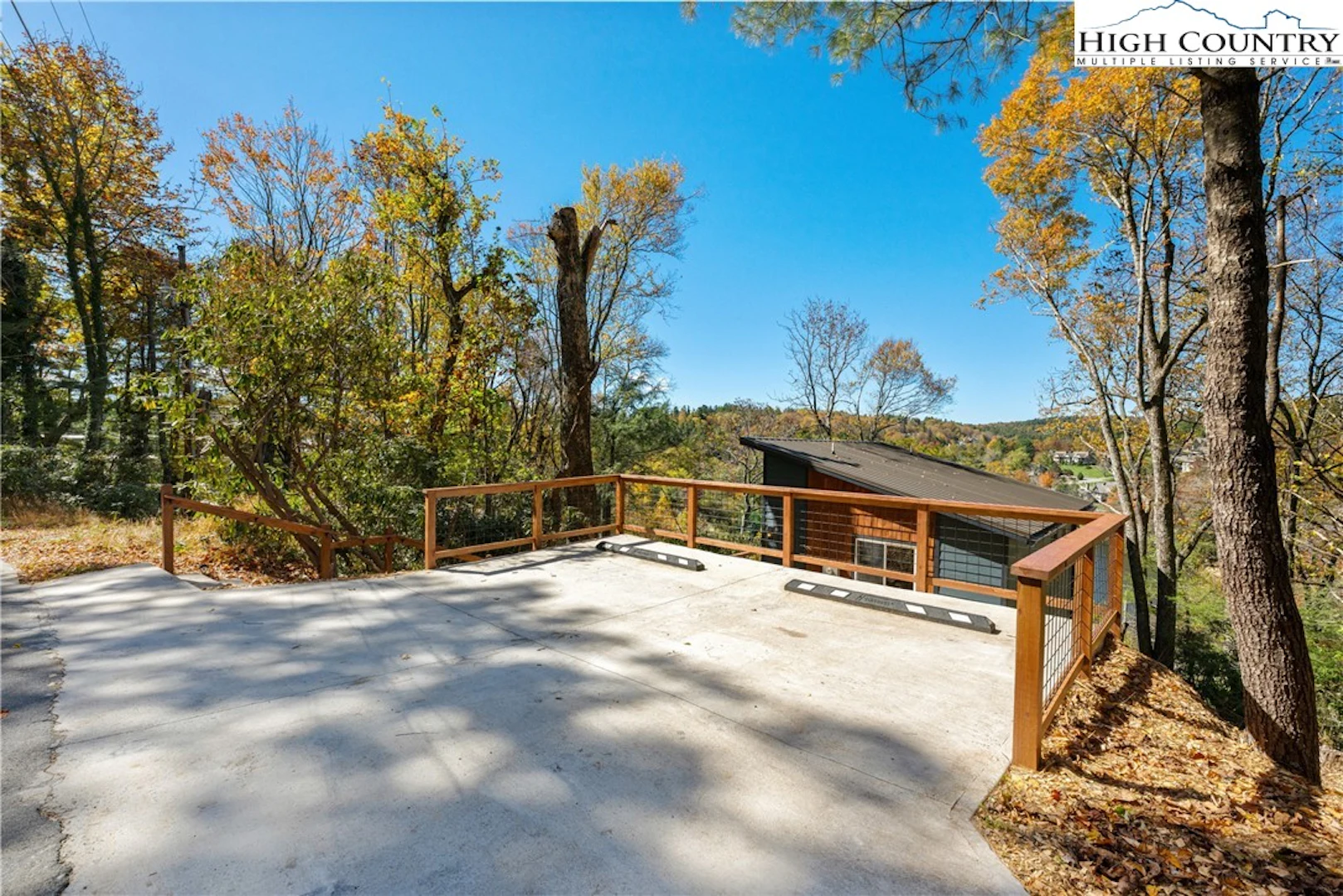 Image number 10 for the current listing
