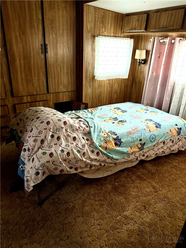 Image number 9 for the current listing