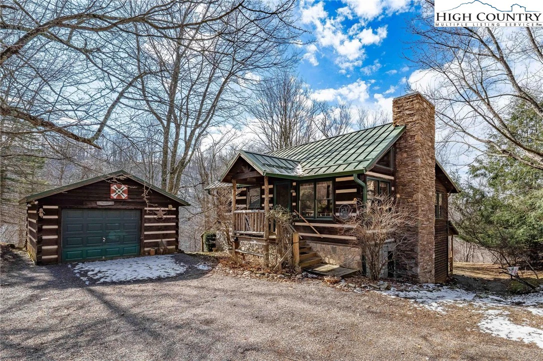 Image number 1 for the current listing