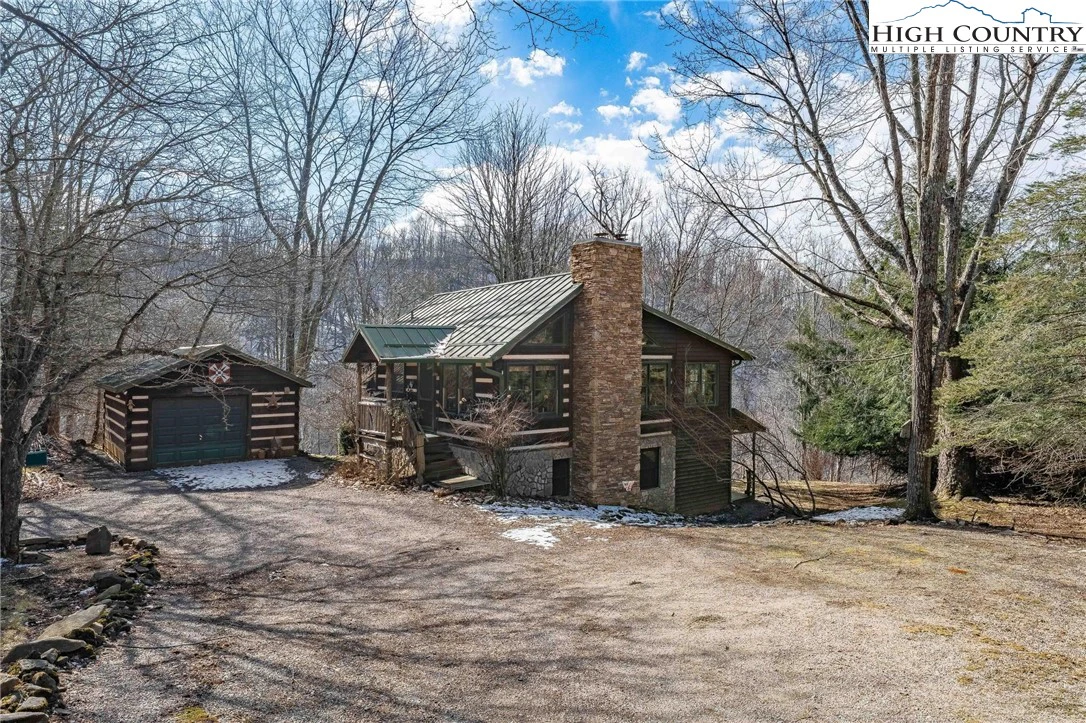 Image number 18 for the current listing