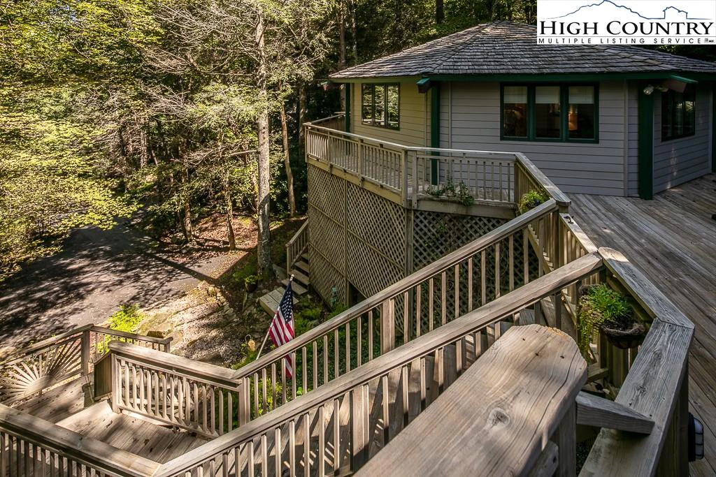 Image number 7 for the current listing