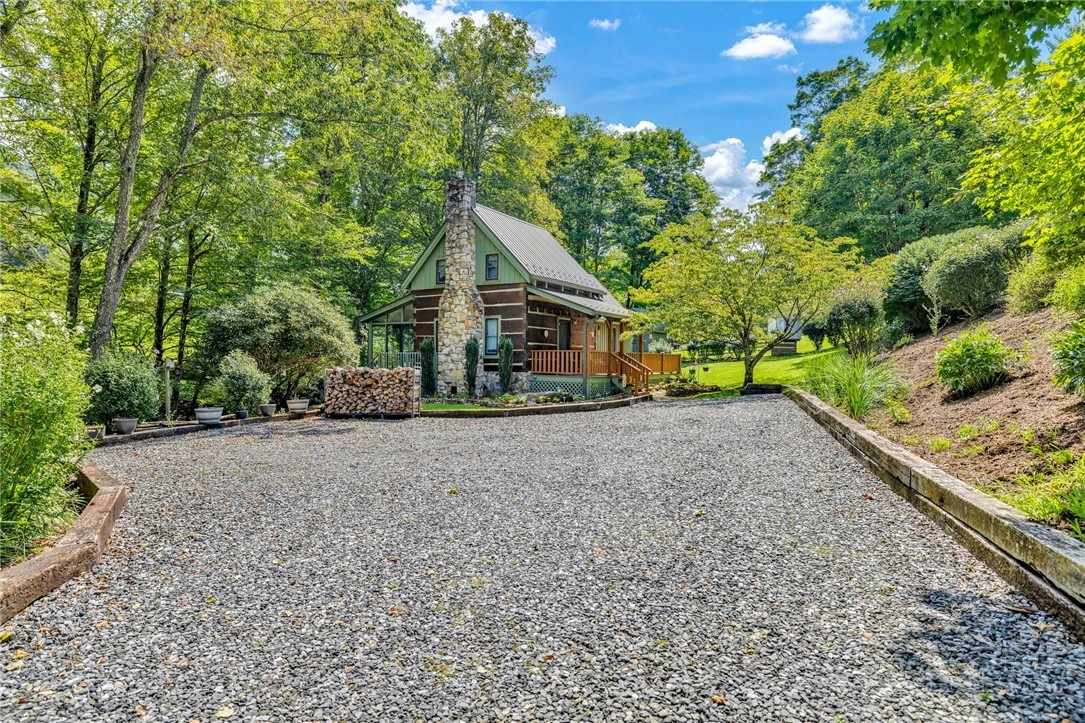 Image number 12 for the current listing