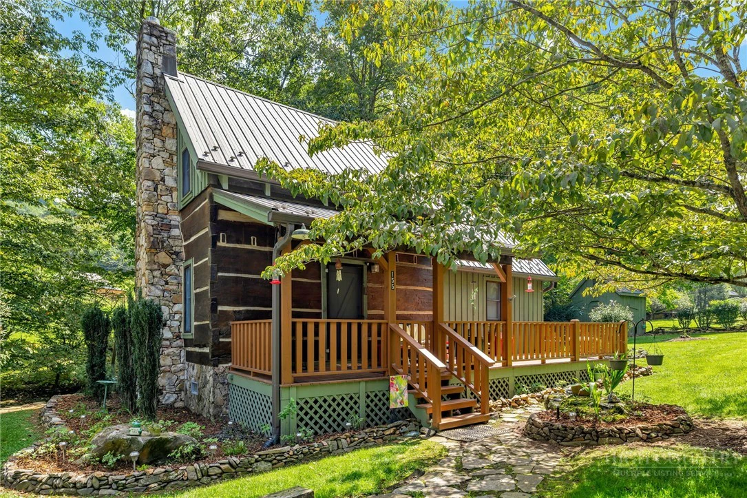 Image number 1 for the current listing