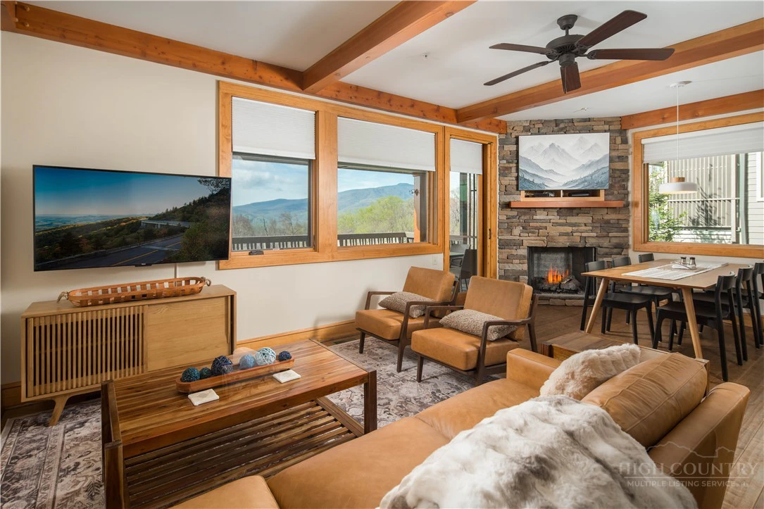 Image number 6 for the current listing
