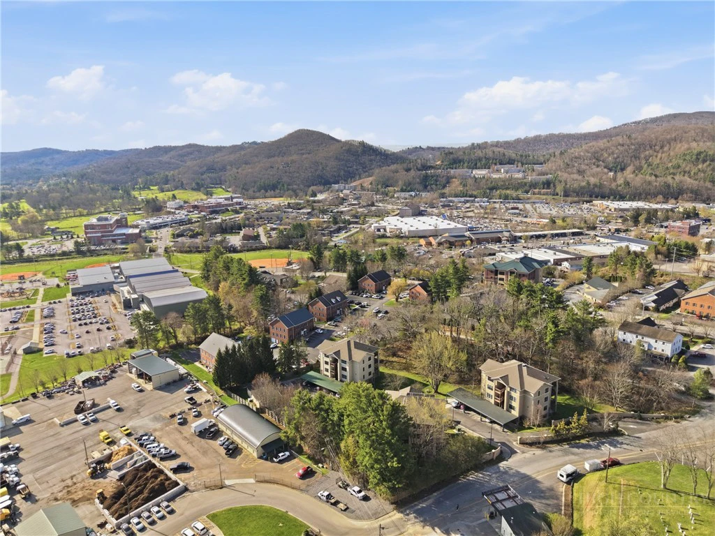 Image number 2 for the current listing