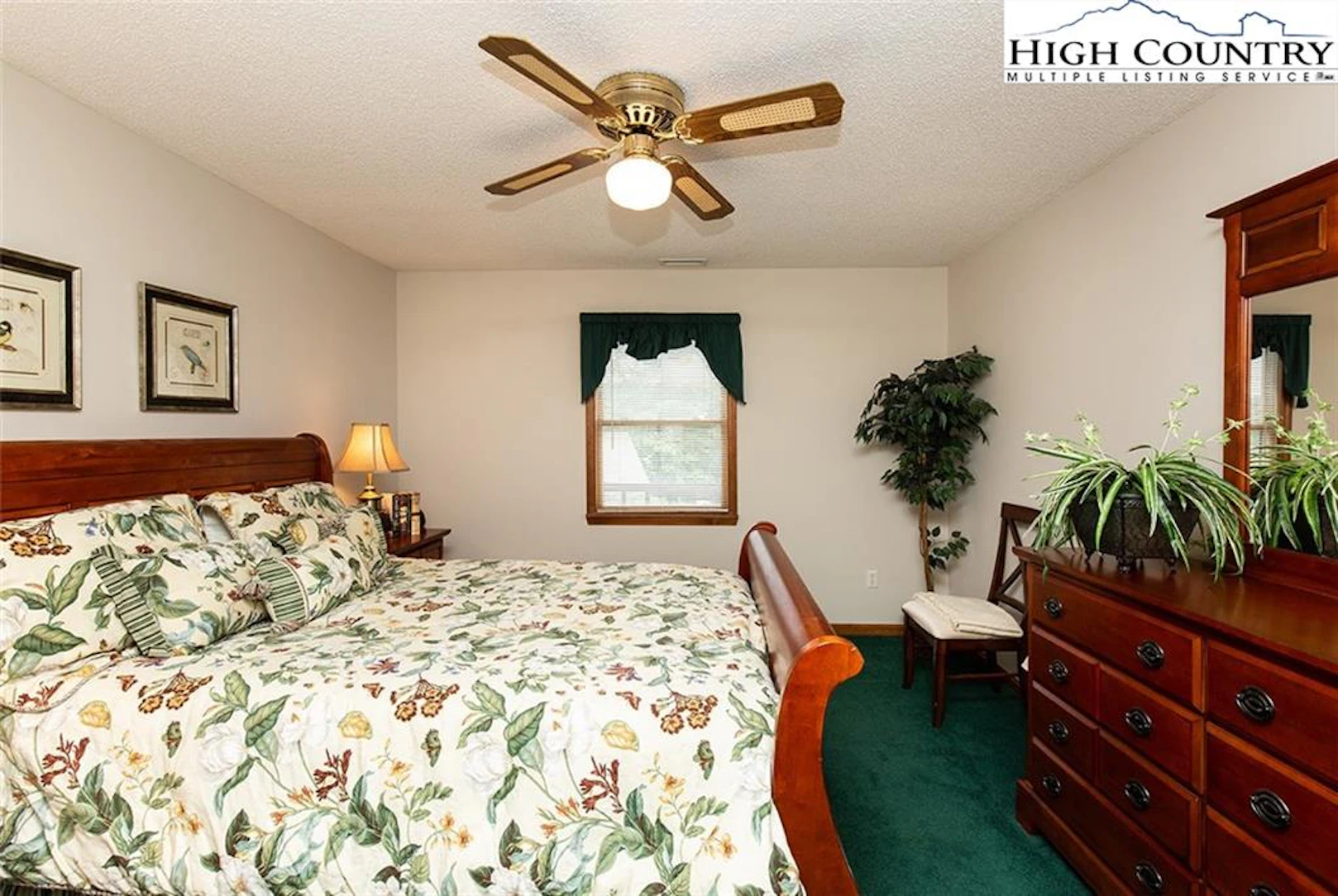 Image number 8 for the current listing