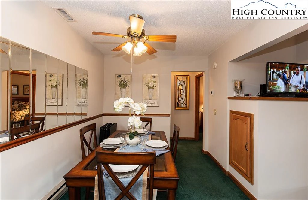 Image number 13 for the current listing