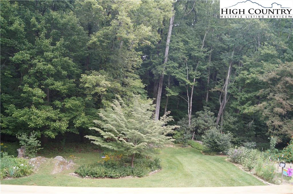 Image number 18 for the current listing