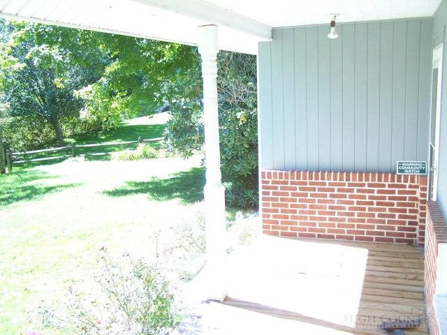 Image number 4 for the current listing