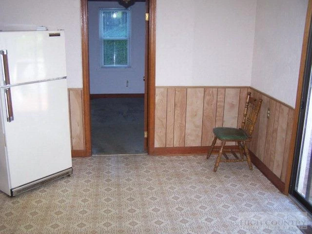 Image number 10 for the current listing