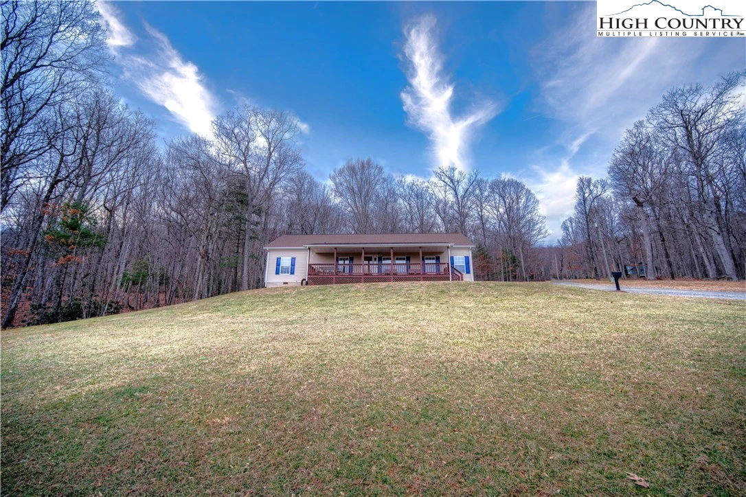 Image number 28 for the current listing