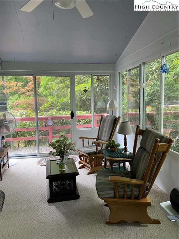 Image number 7 for the current listing