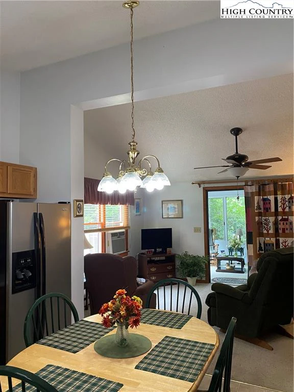 Image number 15 for the current listing