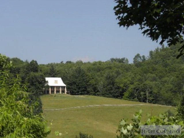 Image number 21 for the current listing