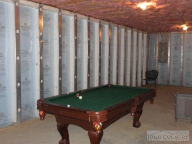 Image number 5 for the current listing