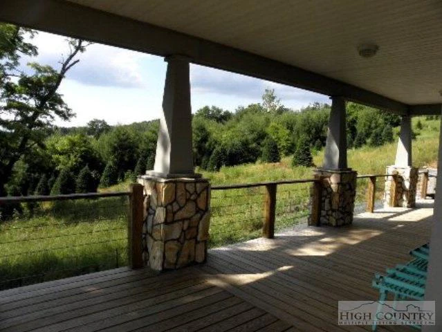 Image number 12 for the current listing