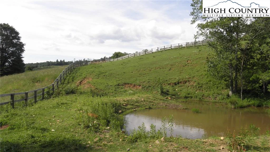 Image number 18 for the current listing