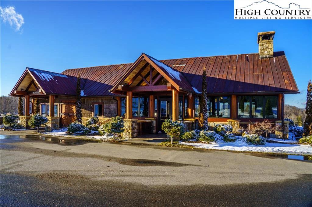 Image number 2 for the current listing