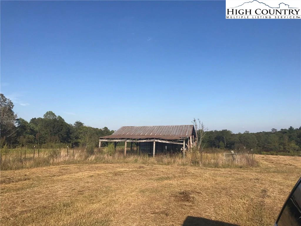 Image number 15 for the current listing