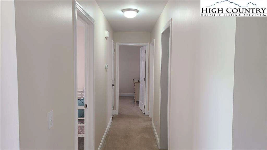 Image number 10 for the current listing