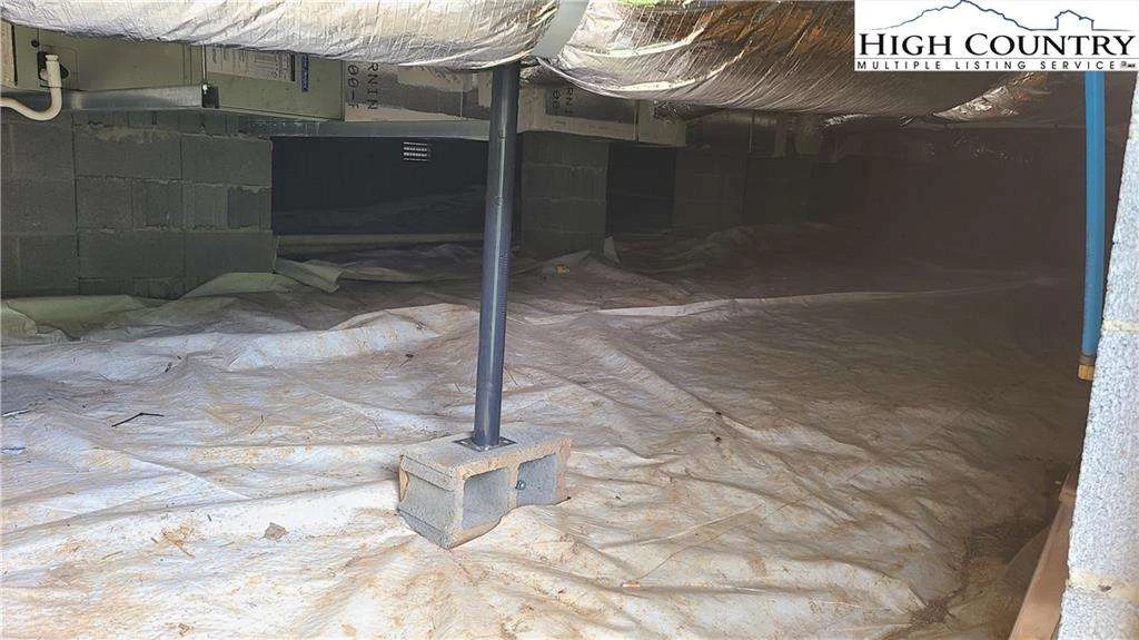 Image number 3 for the current listing