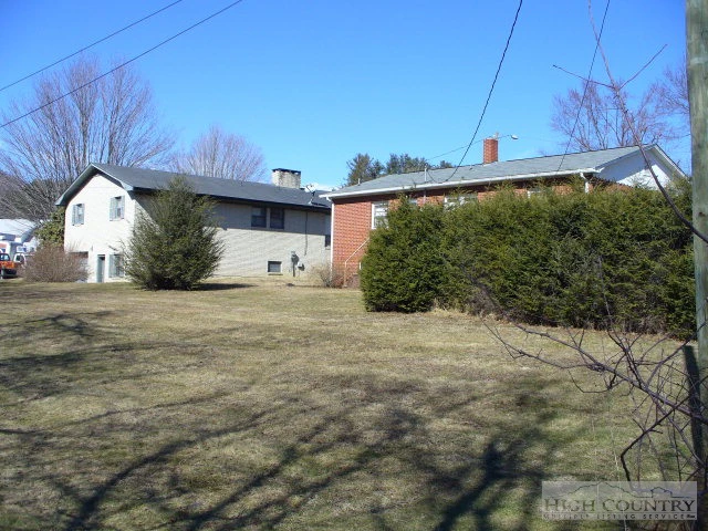 Image number 4 for the current listing