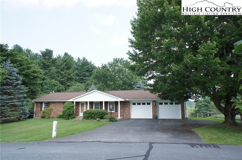 Image number 1 for the current listing