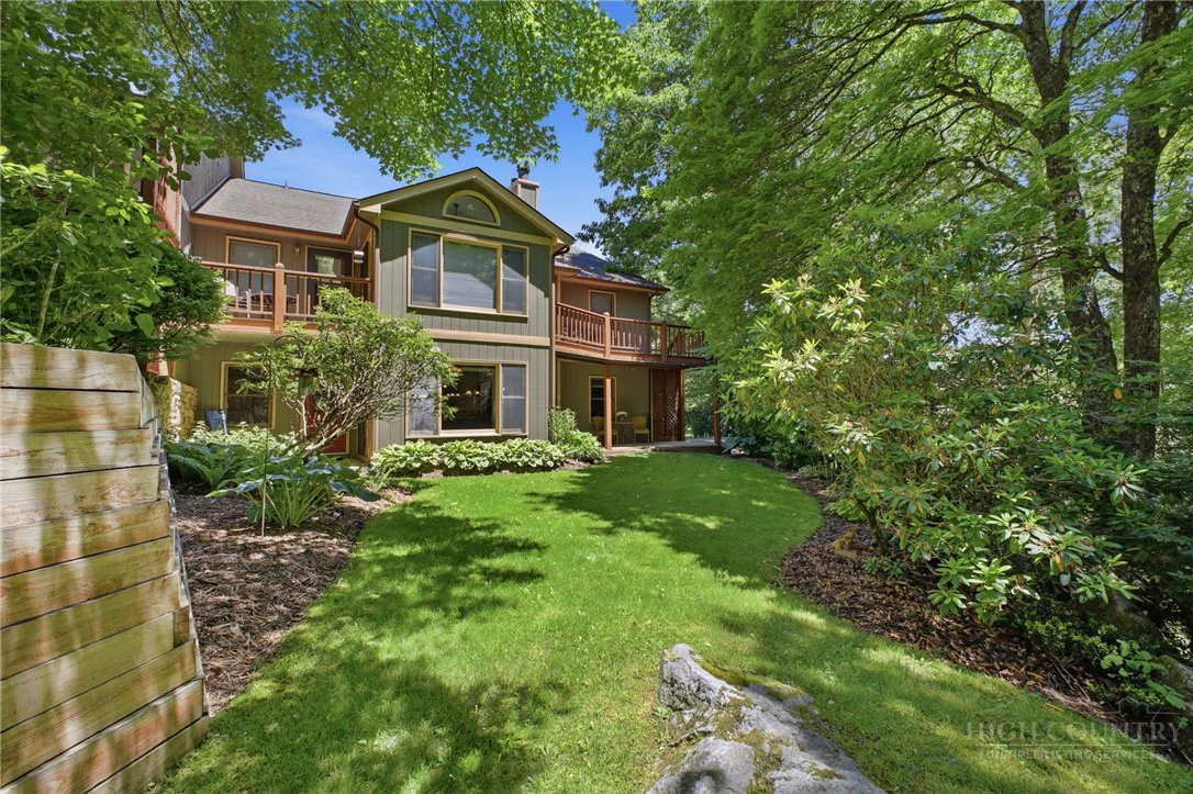 Image number 2 for the current listing