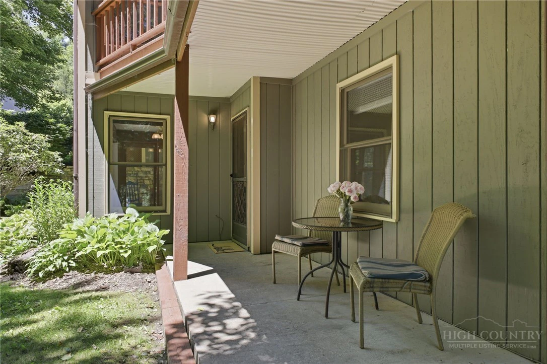 Image number 7 for the current listing
