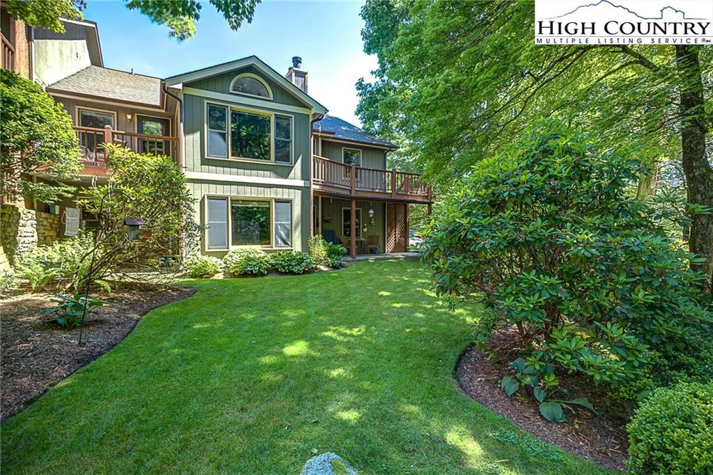 Image number 1 for the current listing