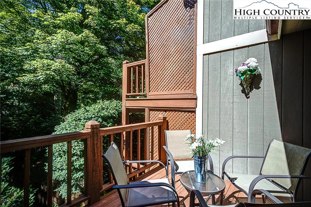Image number 6 for the current listing