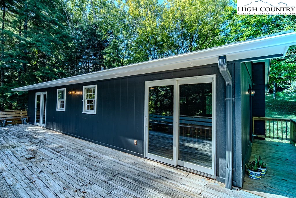 Image number 4 for the current listing