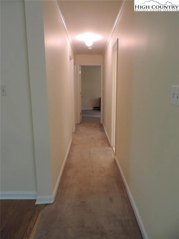 Image number 7 for the current listing