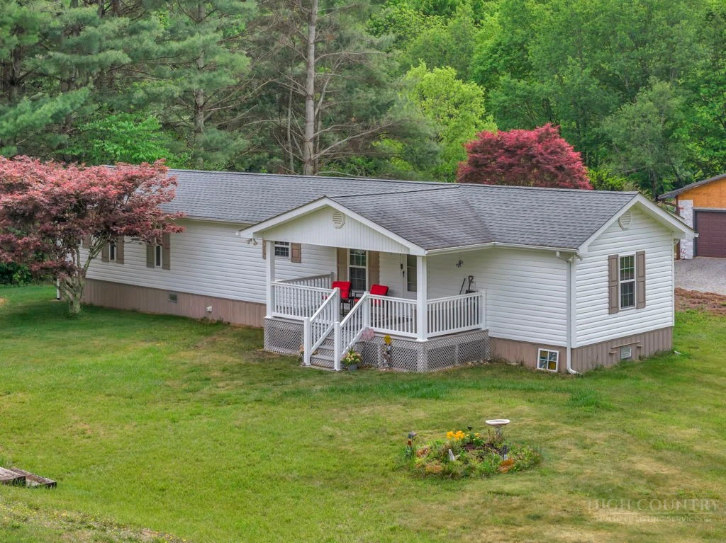 Image number 3 for the current listing