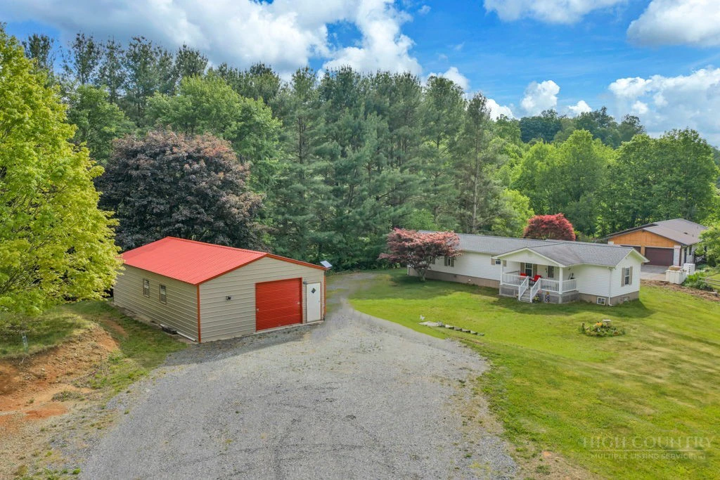 Image number 1 for the current listing