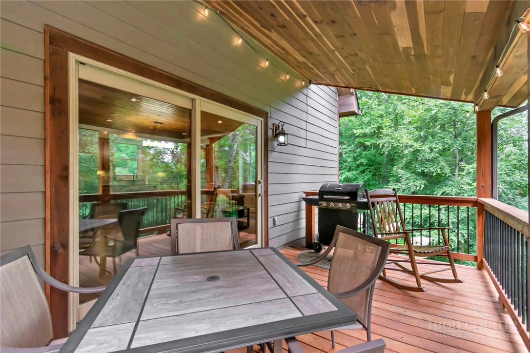Image number 20 for the current listing