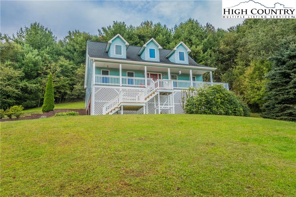 Image number 1 for the current listing