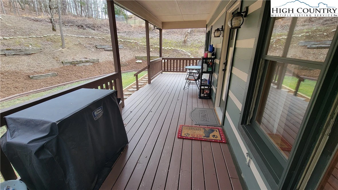 Image number 6 for the current listing