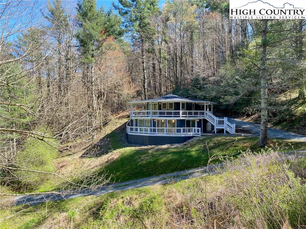 Image number 7 for the current listing