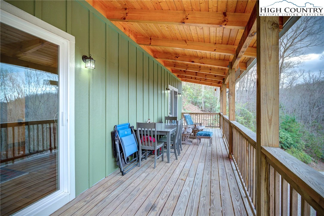 Image number 9 for the current listing