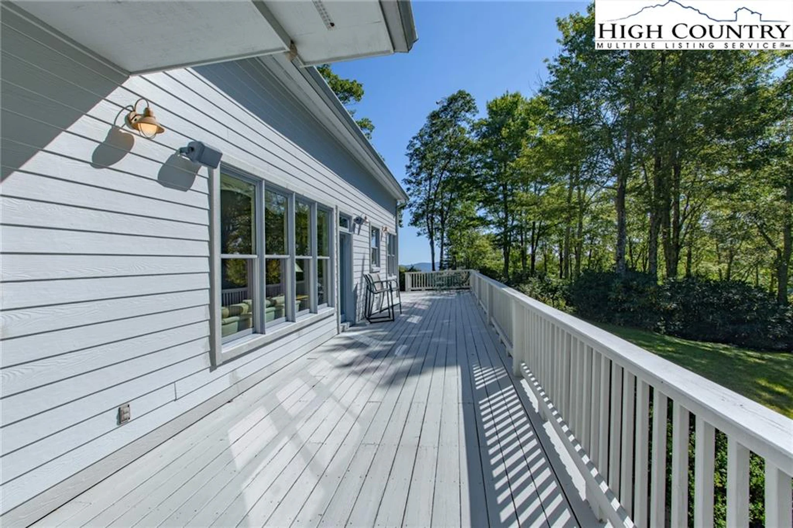 Image number 14 for the current listing