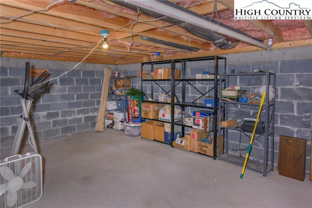Image number 20 for the current listing