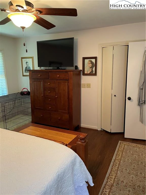Image number 10 for the current listing