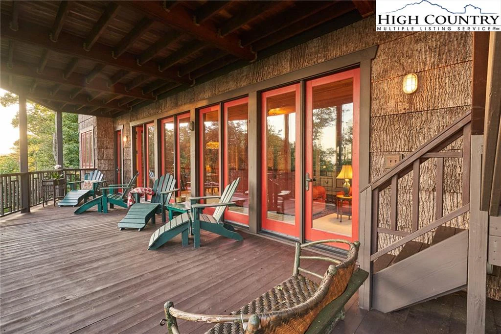 Image number 15 for the current listing