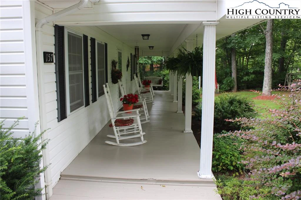Image number 16 for the current listing