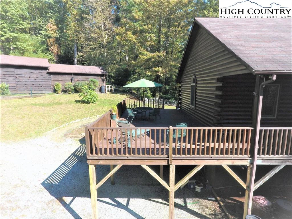 Image number 18 for the current listing