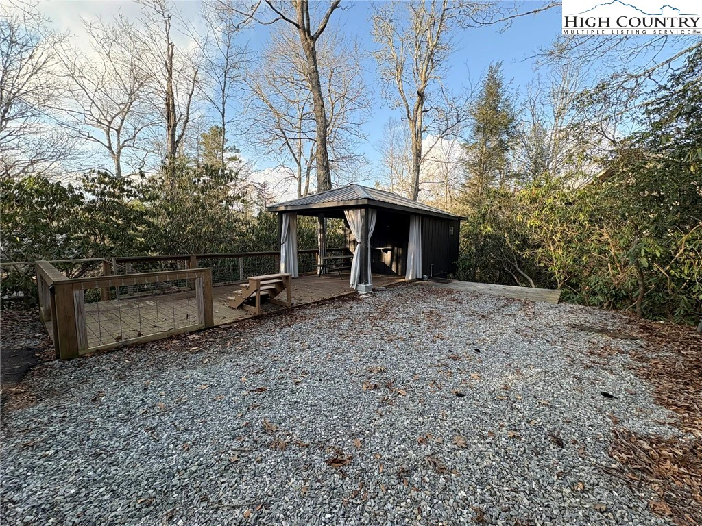 Image number 10 for the current listing